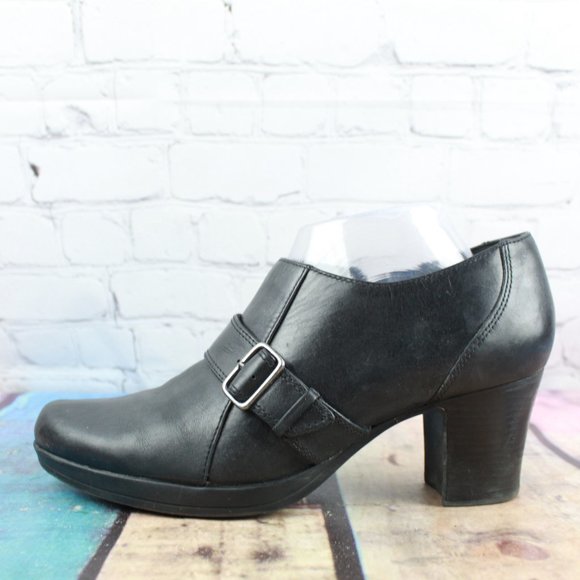 Clarks Shoes - Clarks Black Leather Side Zip Low Ankle Heeled Booties Size 10 M